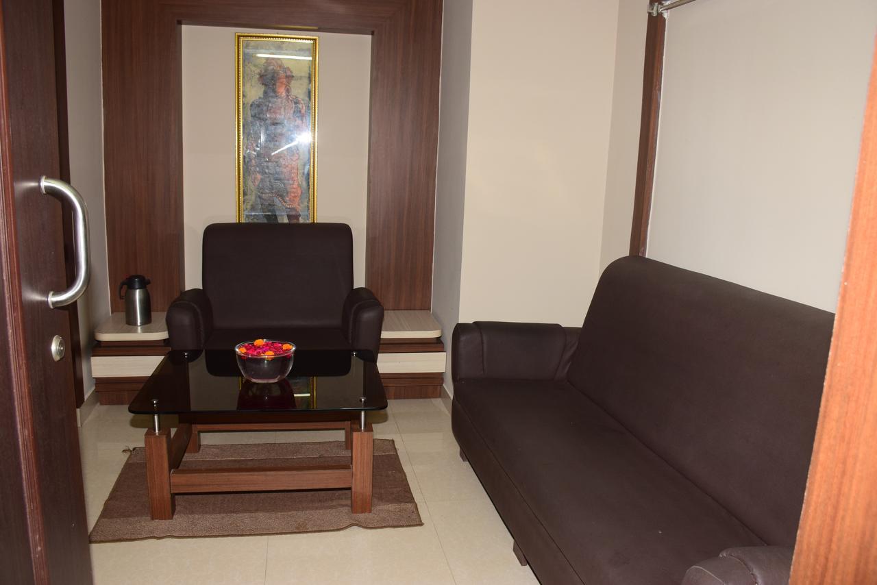 Hotel Landmark Пурі Екстер'єр фото