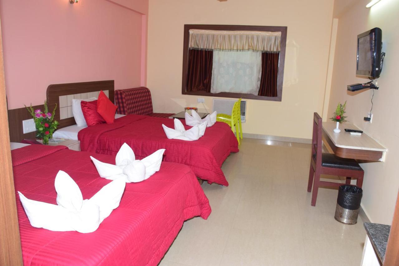 Hotel Landmark Пурі Екстер'єр фото